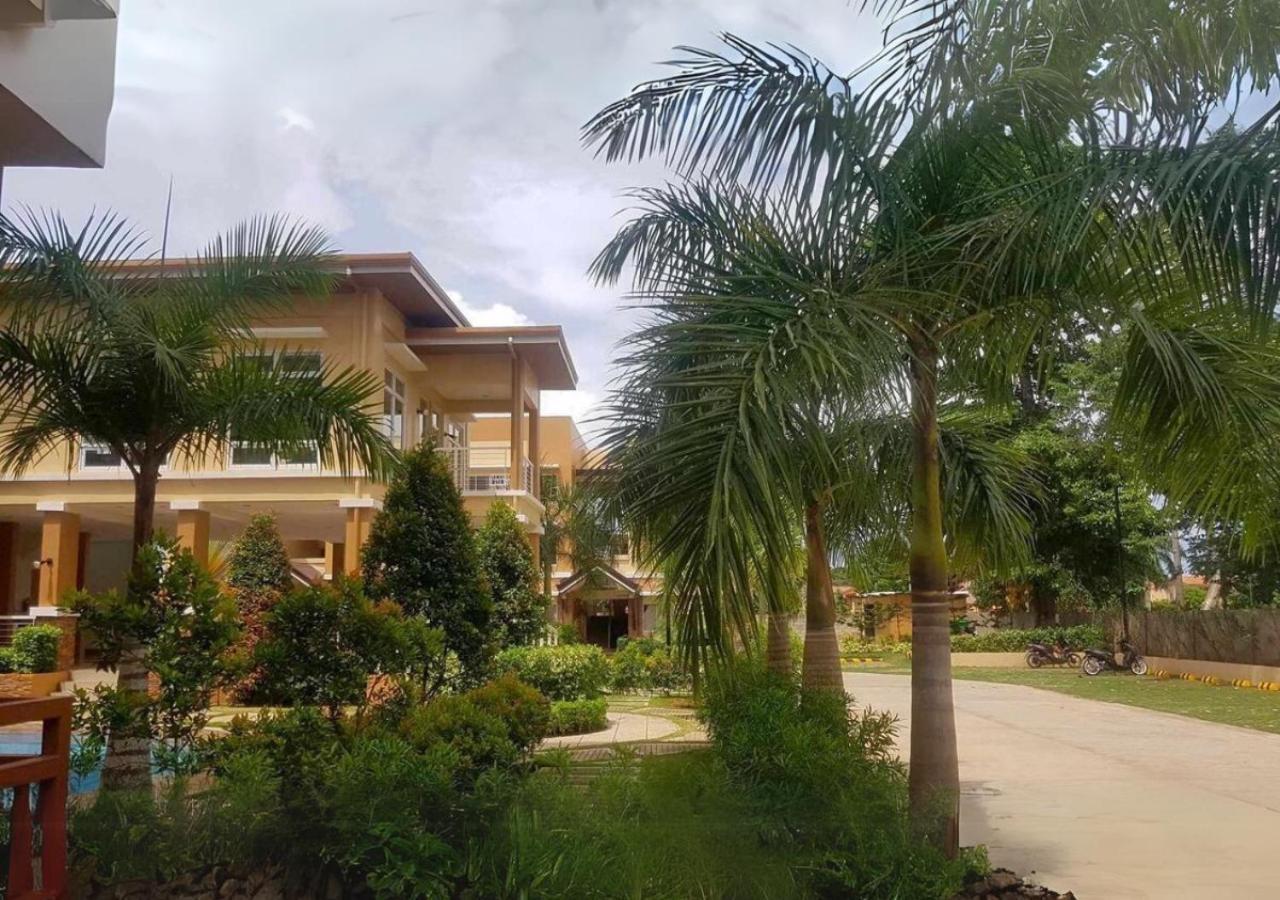 Palawan Staycation With A Balcony, Free Pool, Underground River, Honda Bay, With Car Rental - B2 6Diamond Puerto Princesa Buitenkant foto